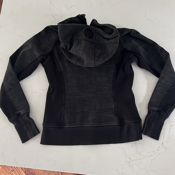 Lululemon Scuba Hoodie - Picture 2 of 6